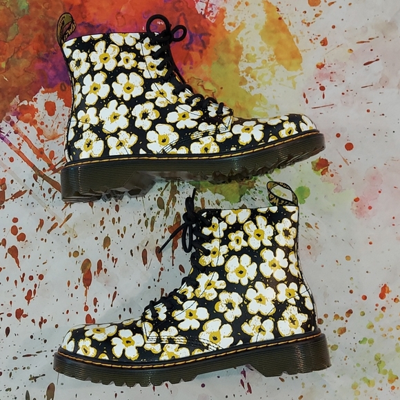Dr. Martens 1460 Pascal Flower Boots - Picture 8 of 9